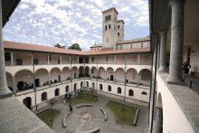 Cloister and bell towers of the Sant'Abbondio seat