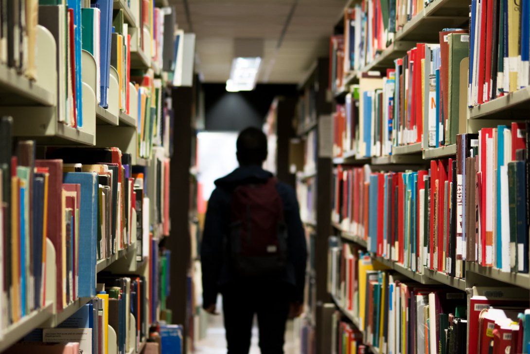 Picture of a man in a library