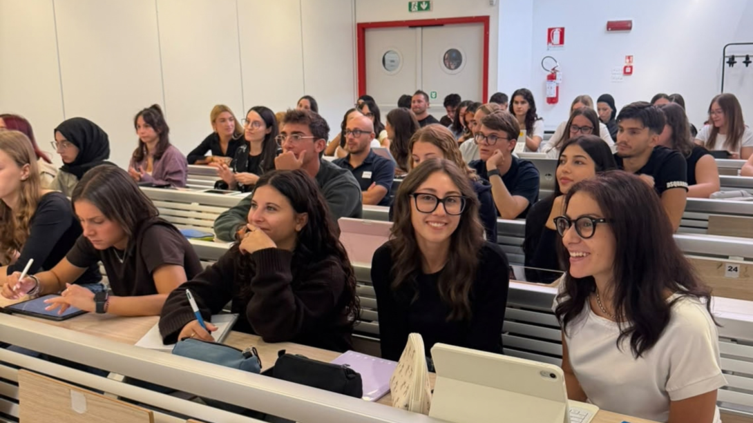 Studentesse e studenti di Farmacia